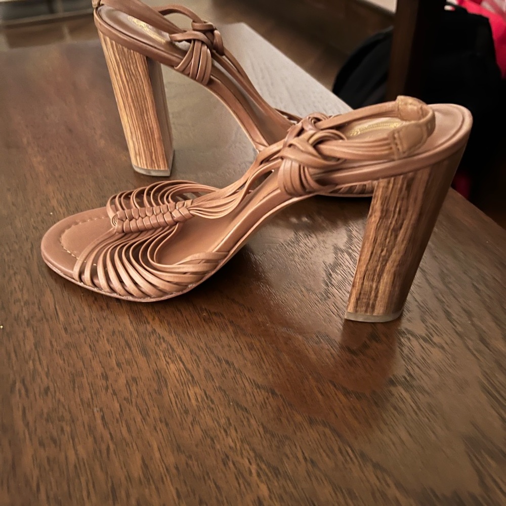BRAND NEW - never worn.  Elie Tahari strappy sandals. Tan. 37.5